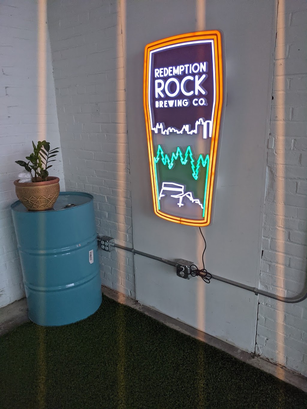 Redemption Rock Brewing Company | cafe | 333 Shrewsbury St, Worcester, MA 01604, USA | 7745306958 OR +1 774-530-6958