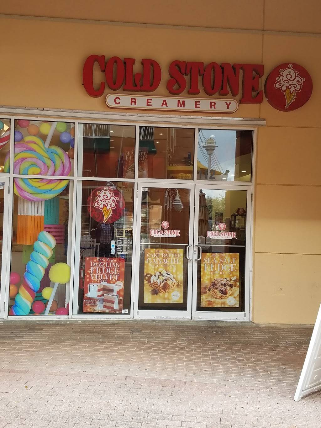 Cold Stone Creamery | bakery | 2101 N Federal Hwy, Pompano Beach, FL 33062, USA | 9547834200 OR +1 954-783-4200
