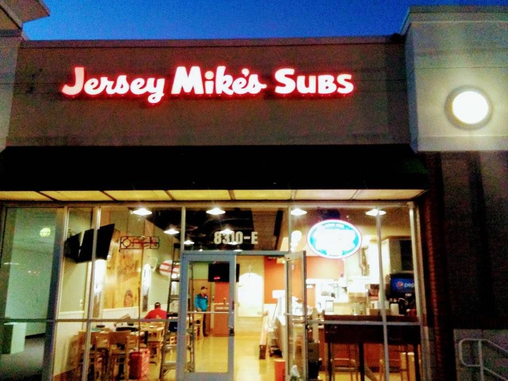Jersey Mikes Subs | restaurant | 8310 Annapolis Rd E, New Carrollton, MD 20784, USA | 2407145667 OR +1 240-714-5667