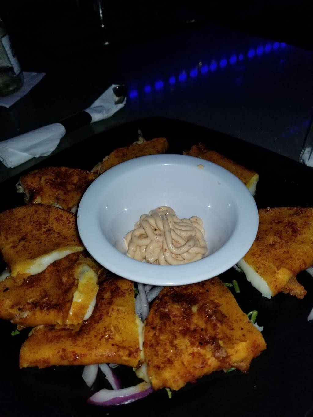 Mariscos La Reina | restaurant | 184 W 3rd St, Pomona, CA 91766, USA | 9096714022 OR +1 909-671-4022