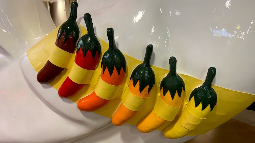 Burnin Mouth Nashville Hot Chicken | restaurant | 550 Collection Blvd #180, Oxnard, CA 93036, USA | 8054851288 OR +1 805-485-1288