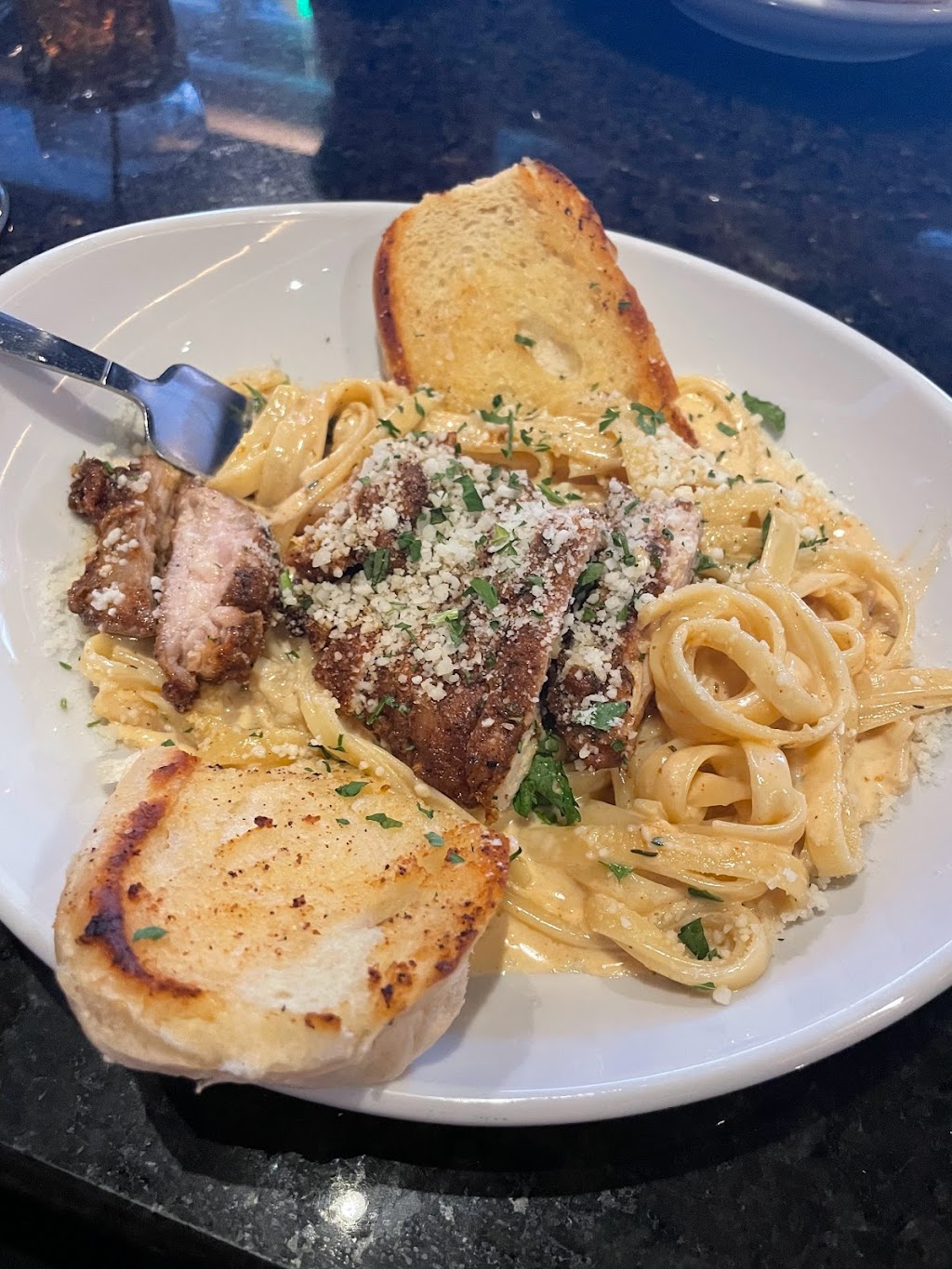 THE LANDING | restaurant | 104 E Woodin Ave, Chelan, WA 98816, USA | 5095961011 OR +1 509-596-1011