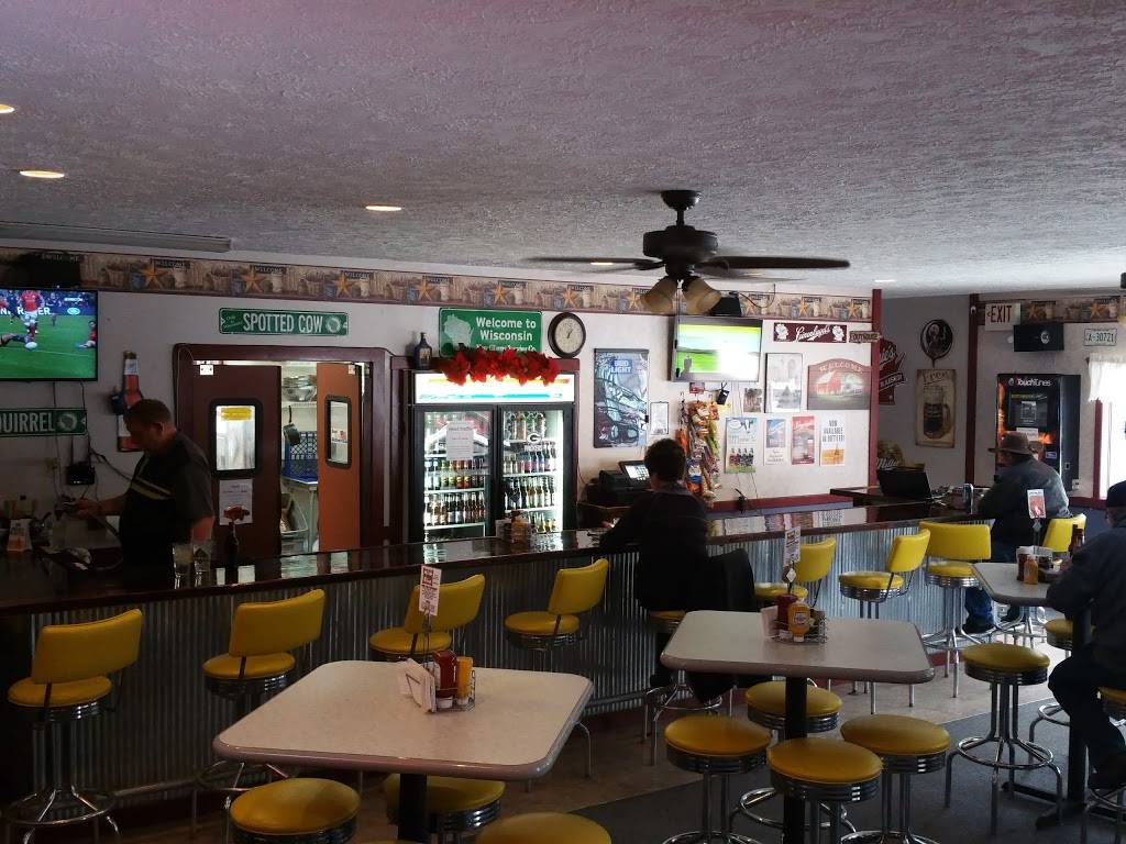 The Lil Farm Grill | restaurant | 10583 Gresylon Dr, Hayward, WI 54843, USA | 7159343276 OR +1 715-934-3276