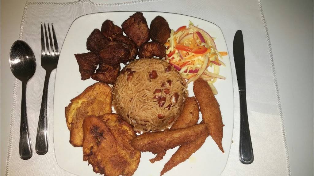 Royal Prince Restaurant | restaurant | 15 Selkirk St, Vanier, ON K1L 6N1, Canada | 6136805023 OR +1 613-680-5023