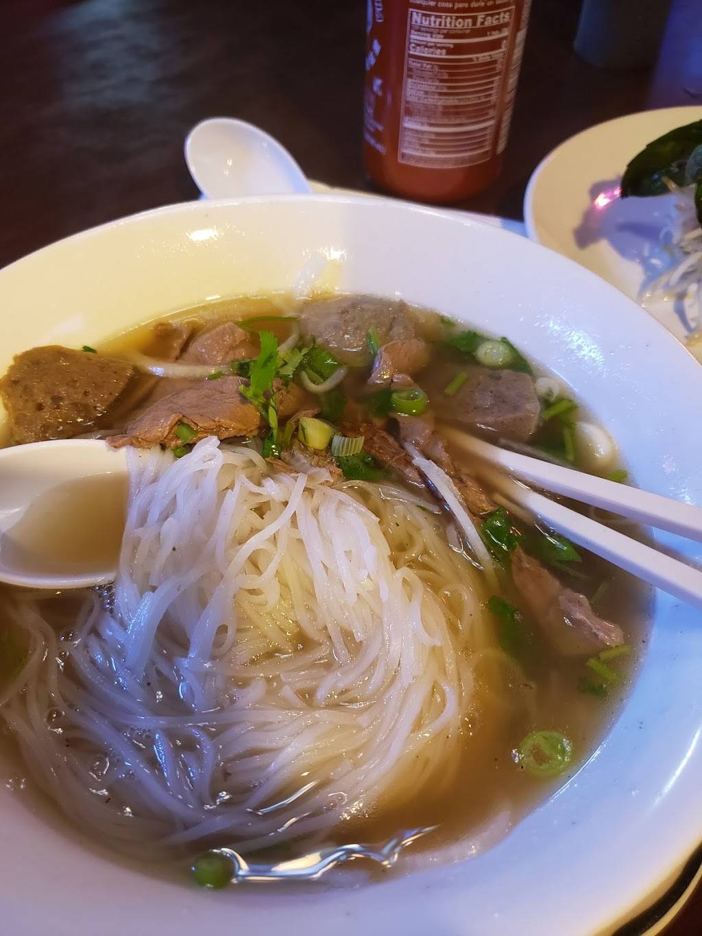 108 Bar N Grill | restaurant | 10845 NE Halsey St, Portland, OR 97220, USA | 5032558833 OR +1 503-255-8833