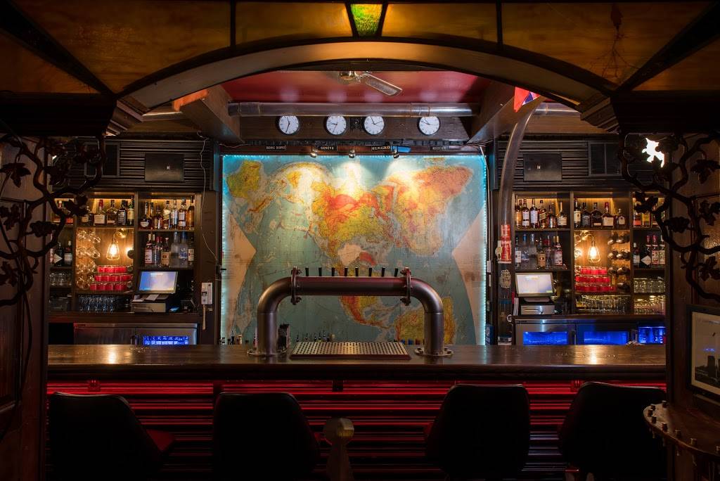 SafeHouse | restaurant | 779 N Front St, Milwaukee, WI 53202, USA | 4142712007 OR +1 414-271-2007