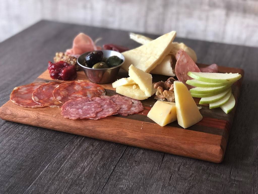 King St. Deli & Bar | restaurant | 91.5 King St W, Cobourg, ON K9A 2M4, Canada | 2892522398 OR +1 289-252-2398