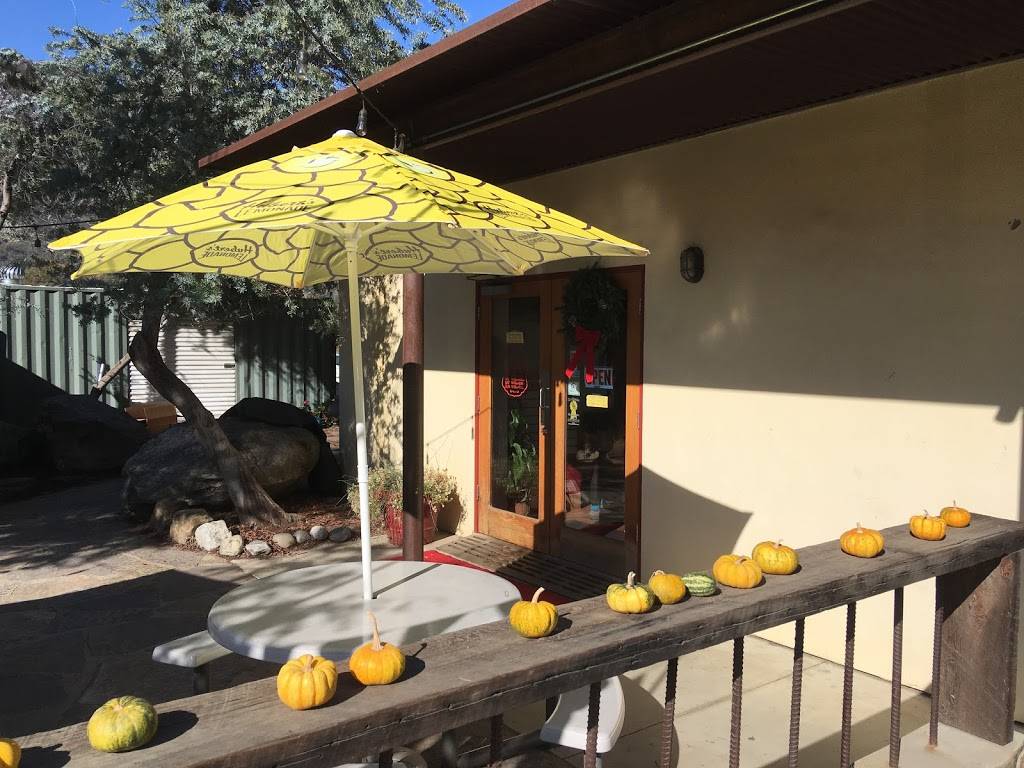 Sierra Subs & Salad | restaurant | 41717 Sierra Dr, Three Rivers, CA 93271, USA | 5595614810 OR +1 559-561-4810