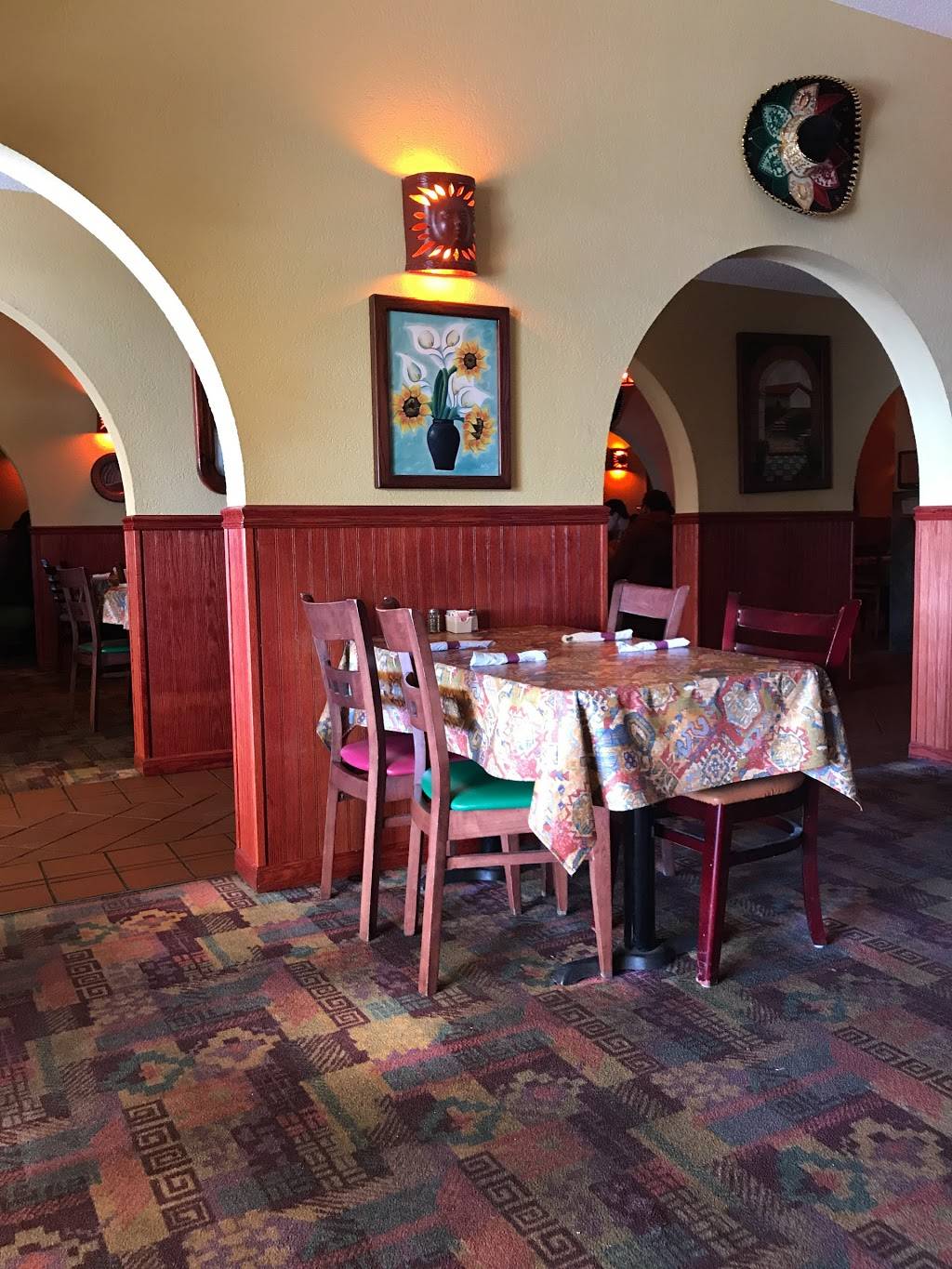 La Mex | restaurant | 3157 W Jefferson St, Joliet, IL 60435, USA | 8157292686 OR +1 815-729-2686