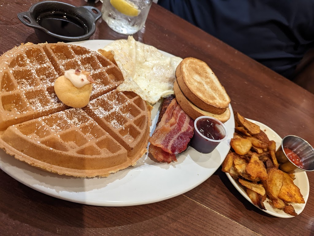 Bacon Street Diner | restaurant | 27001 US Hwy 19 N Suite 1065, Clearwater, FL 33761, USA | 7277548803 OR +1 727-754-8803