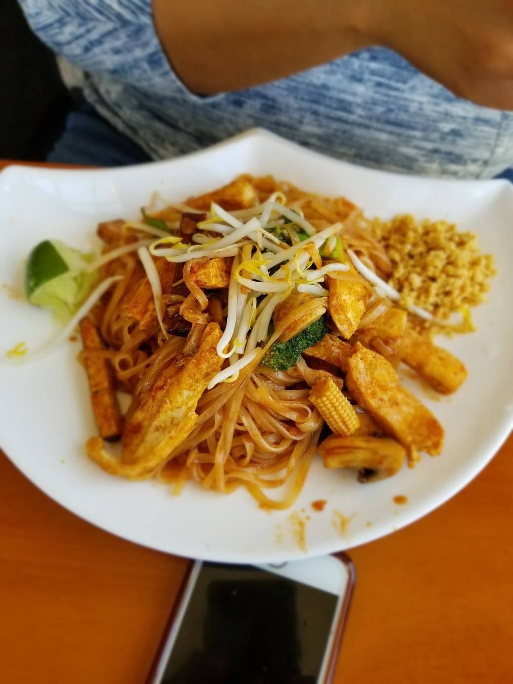 Tonys Sushi & Steakhouse | restaurant | 466 E Main St, East Moriches, NY 11940, USA | 6318789575 OR +1 631-878-9575