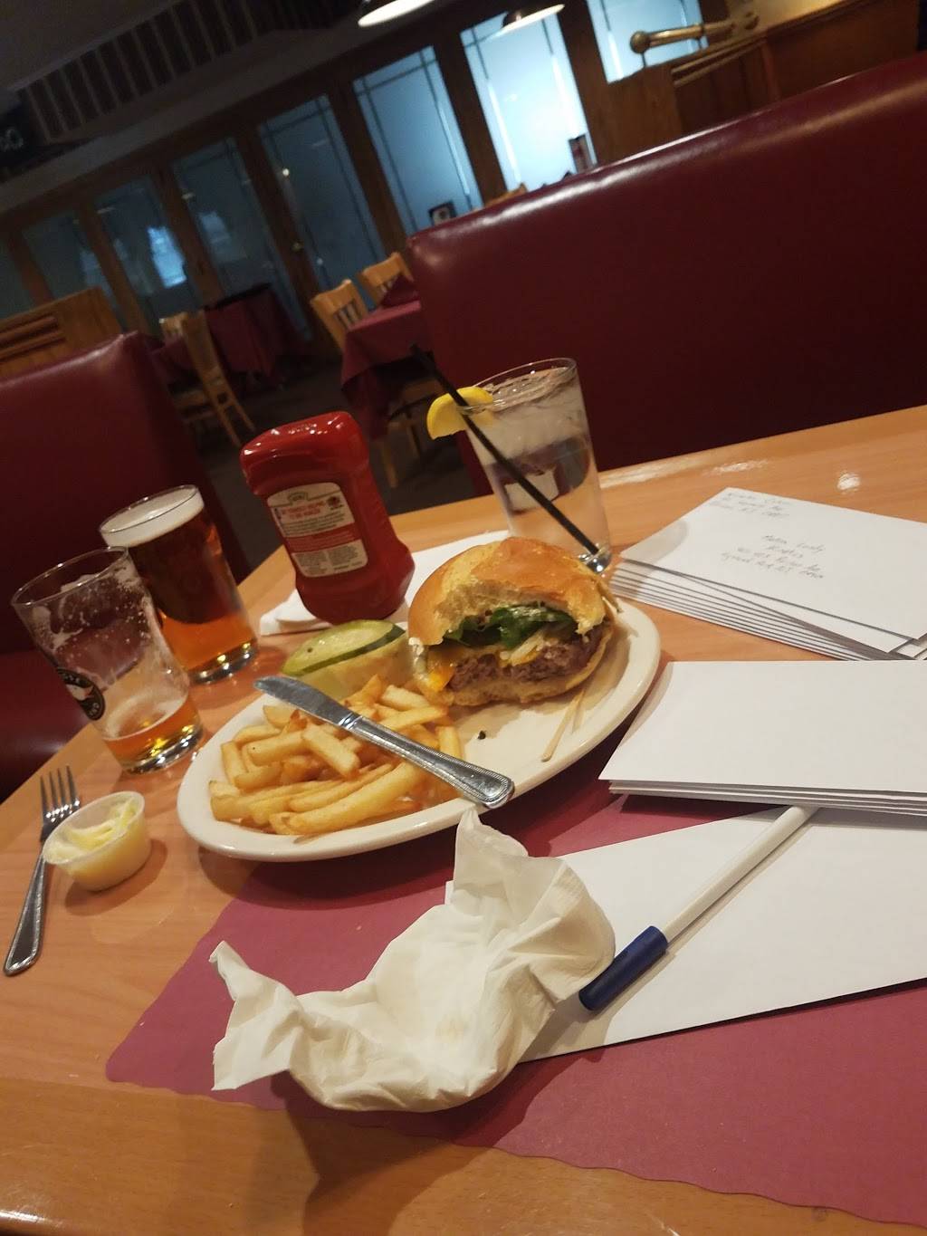 Station Bar and Grill | restaurant | 2625 US-130, Cranbury, NJ 08512, USA | 6096555550 OR +1 609-655-5550