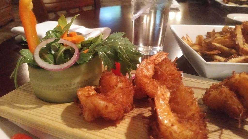 The Library Restaurant | restaurant | 924 King St, Midland, ON L4R 0B8, Canada | 7055280100 OR +1 705-528-0100