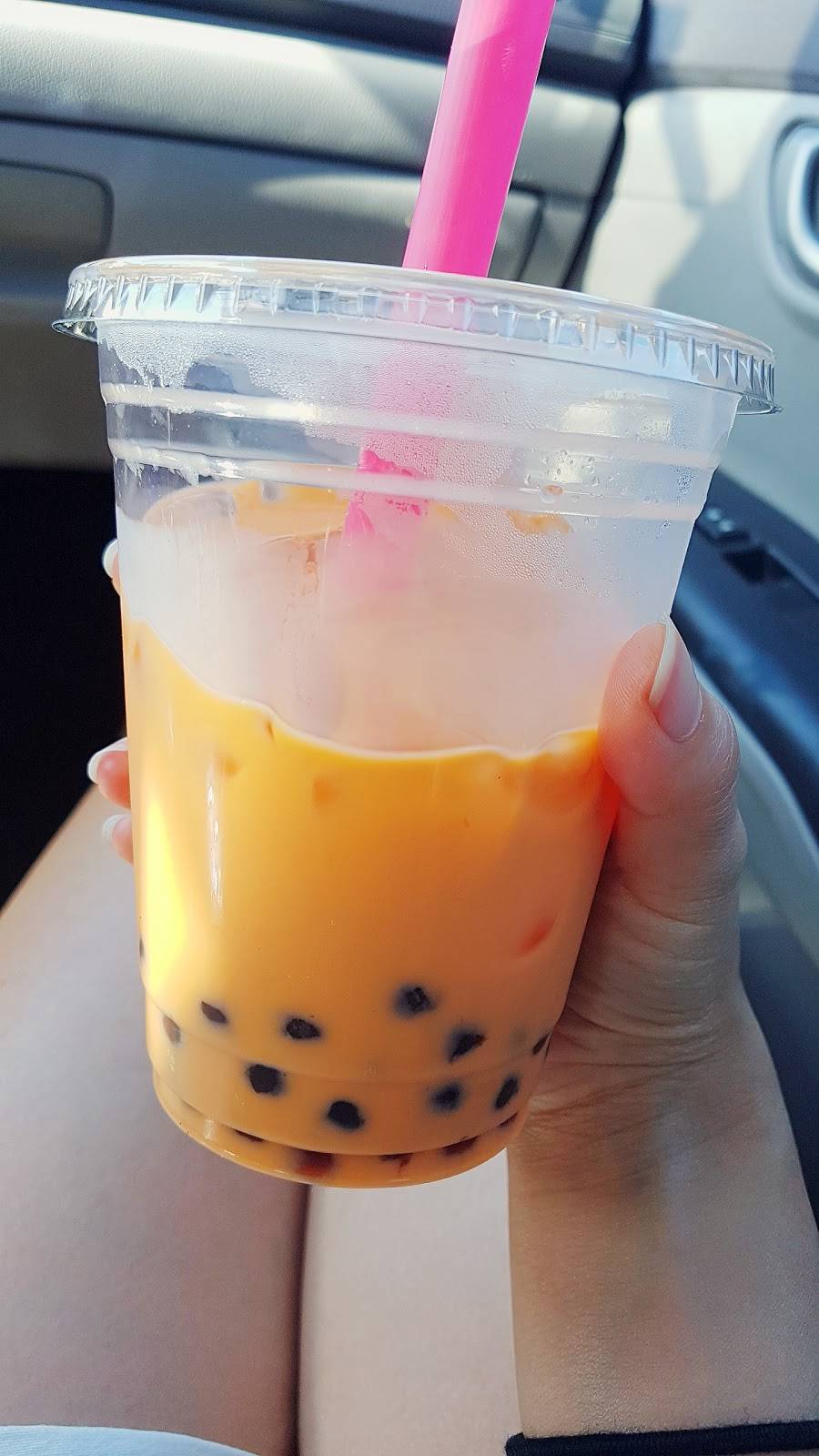 Bobaloca Manhattan Beach | cafe | 210 N Aviation Blvd, Manhattan Beach, CA 90266, USA | 3103767600 OR +1 310-376-7600