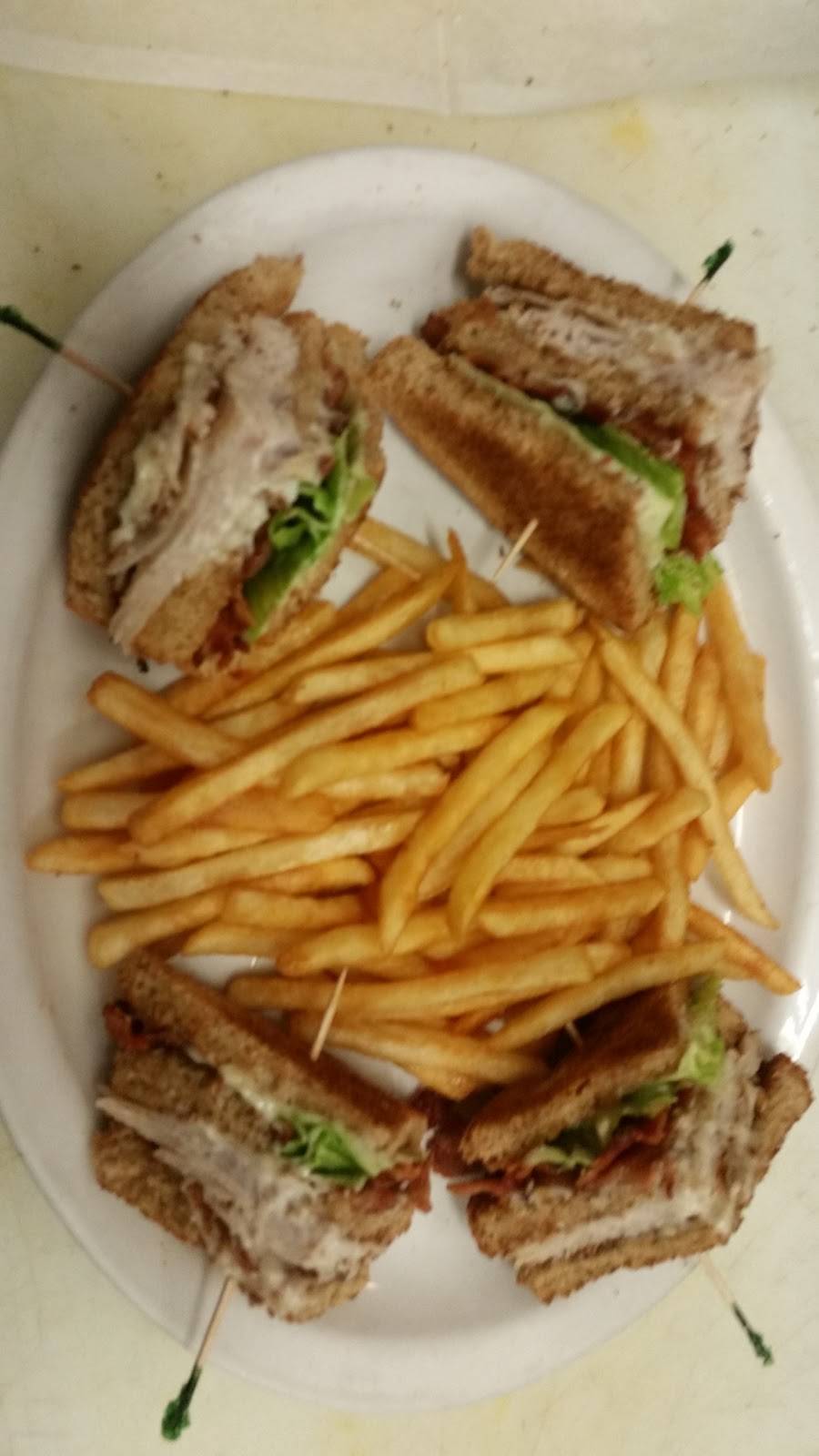 Scoundrels Pub II | restaurant | 4850 Camino Al Norte, North Las Vegas, NV 89031, USA | 7026428014 OR +1 702-642-8014