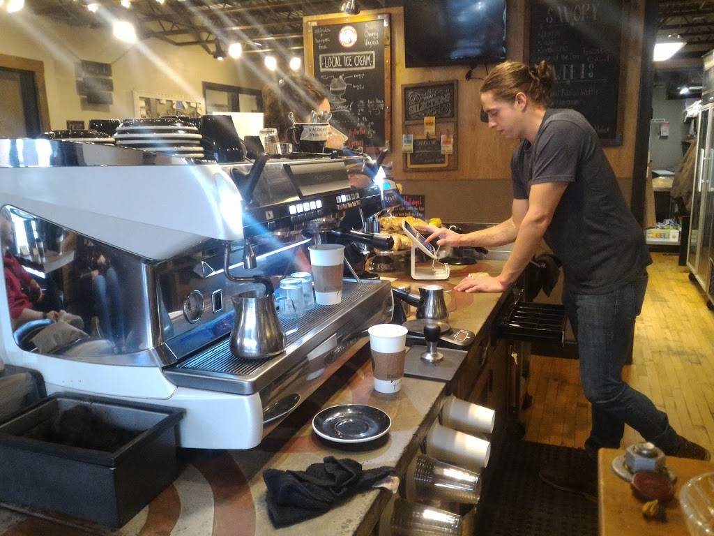 Hibbert-Davis Urban Brews | restaurant | 247 Broad St Suite 101, Kingsport, TN 37660, USA | 4232474382 OR +1 423-247-4382