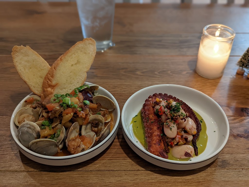 Modest Rogers Kitchen and Bar | restaurant | 3811 Fairmount St, Dallas, TX 75219, USA | 2144684181 OR +1 214-468-4181