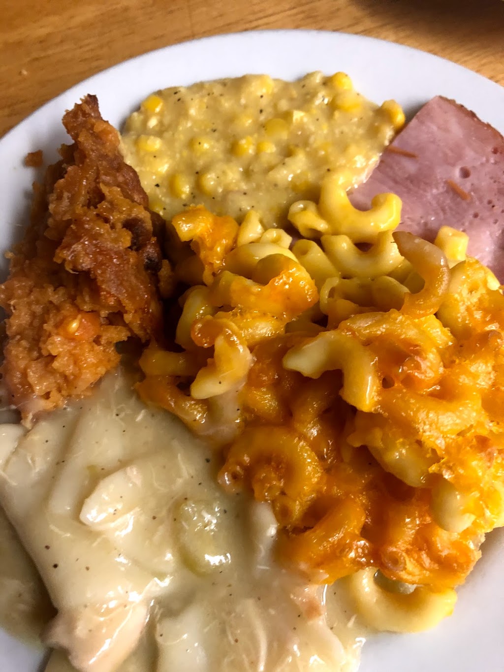 Aunt Jennys Country Buffet | restaurant | 470 Cowart St, Lucedale, MS 39452, USA | 6019479476 OR +1 601-947-9476