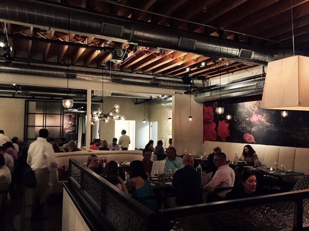 Mino’s | restaurant | 985 Green Bay Rd, Winnetka, IL 60093, USA | 8473866053 OR +1 847-386-6053