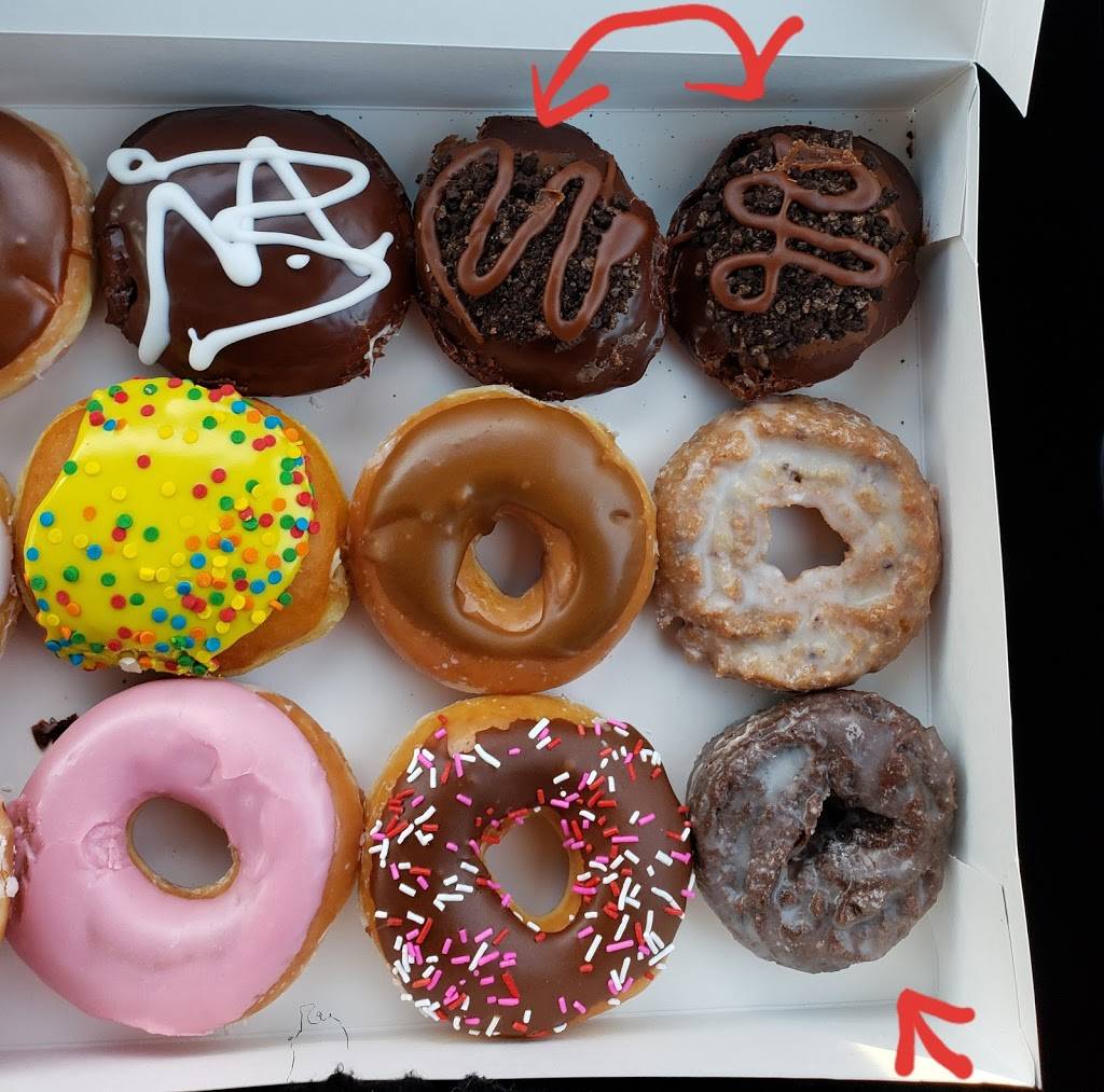 Krispy Kreme | bakery | 9150 S Western Ave, Evergreen Park, IL 60805, USA | 7089077979 OR +1 708-907-7979