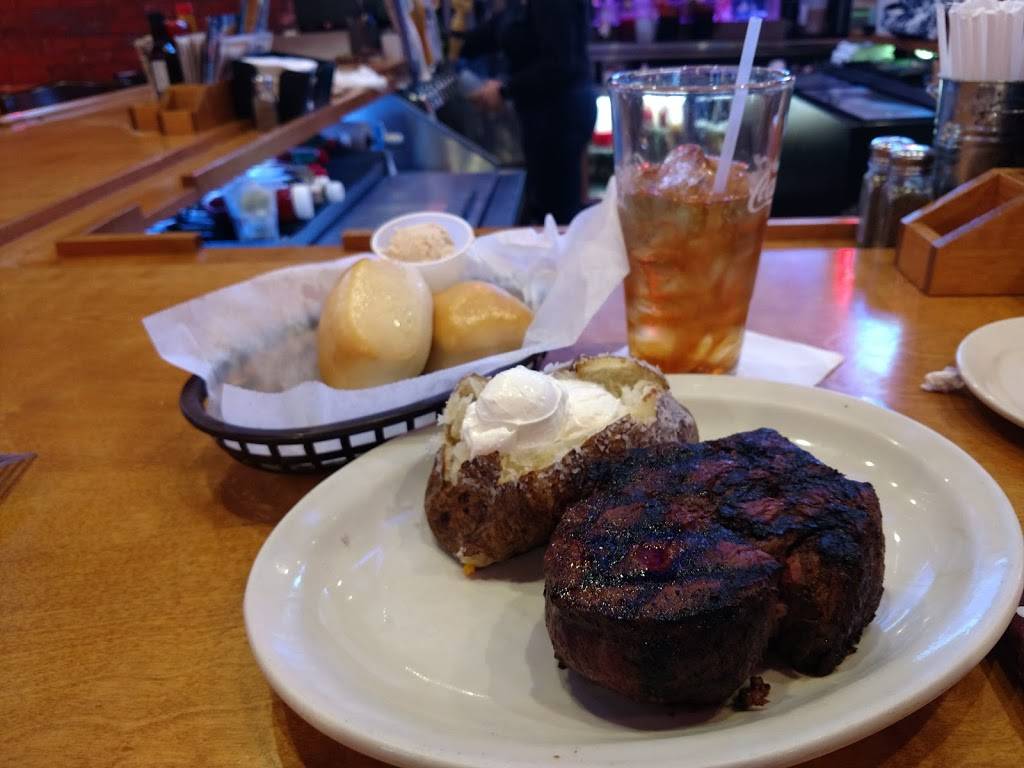 Texas Roadhouse | restaurant | 5250 Endicott Ave, Fort Worth, TX 76137, USA | 8178318811 OR +1 817-831-8811