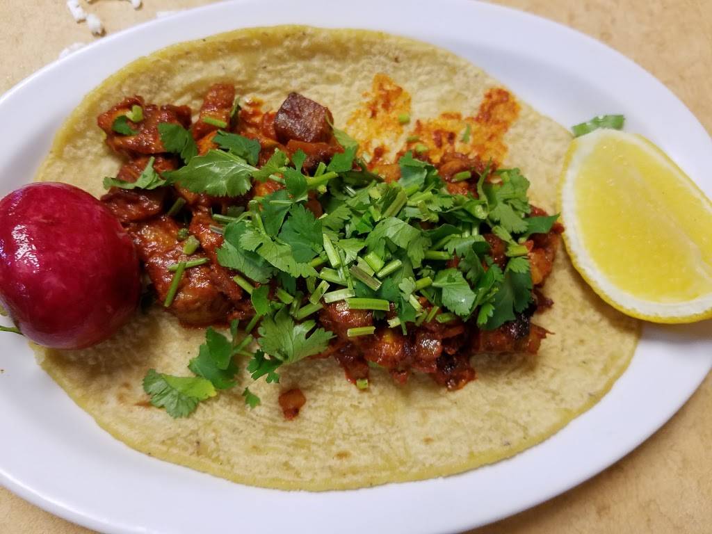 El Huarache Veloz | restaurant | 11661 Glenoaks Blvd, Pacoima, CA 91331, USA | 8188349775 OR +1 818-834-9775