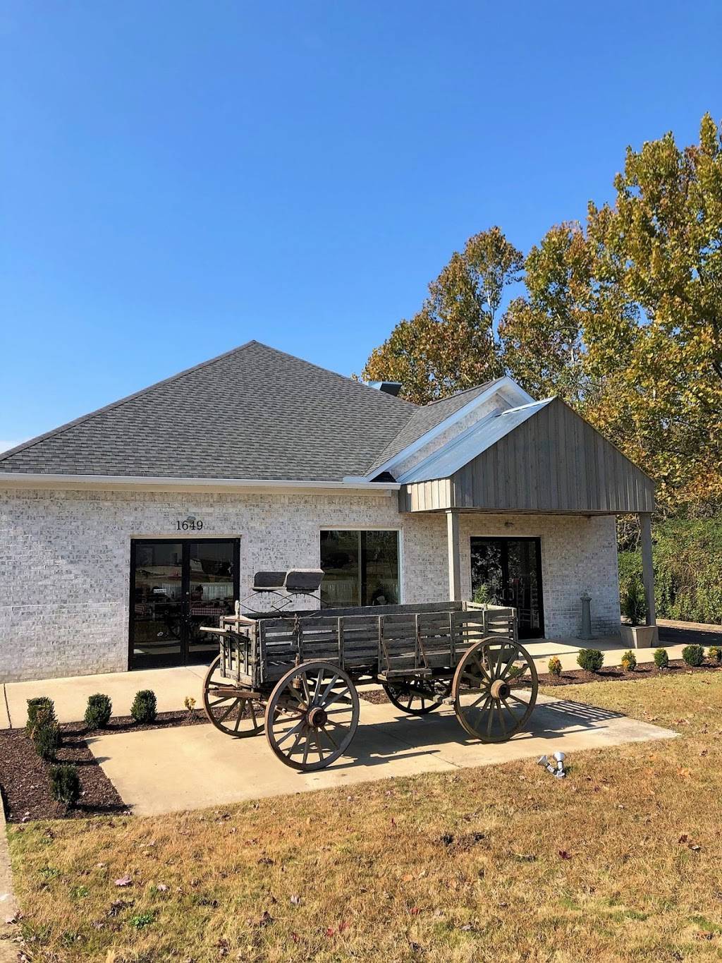 The Wagon Wheel | restaurant | 1649 S Highland Ave, Jackson, TN 38301, USA | 7312401583 OR +1 731-240-1583