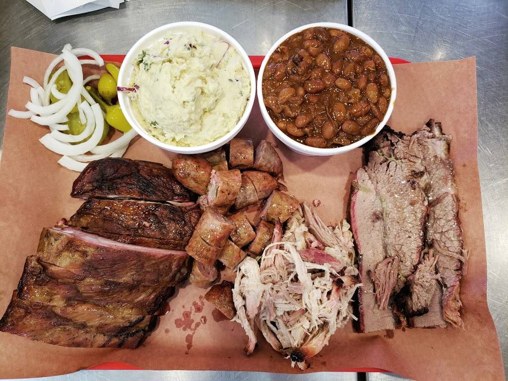 Willinghams World Champion BBQ | restaurant | 443 S Pacific Coast Hwy #A, Redondo Beach, CA 90277, USA | 4243904300 OR +1 424-390-4300