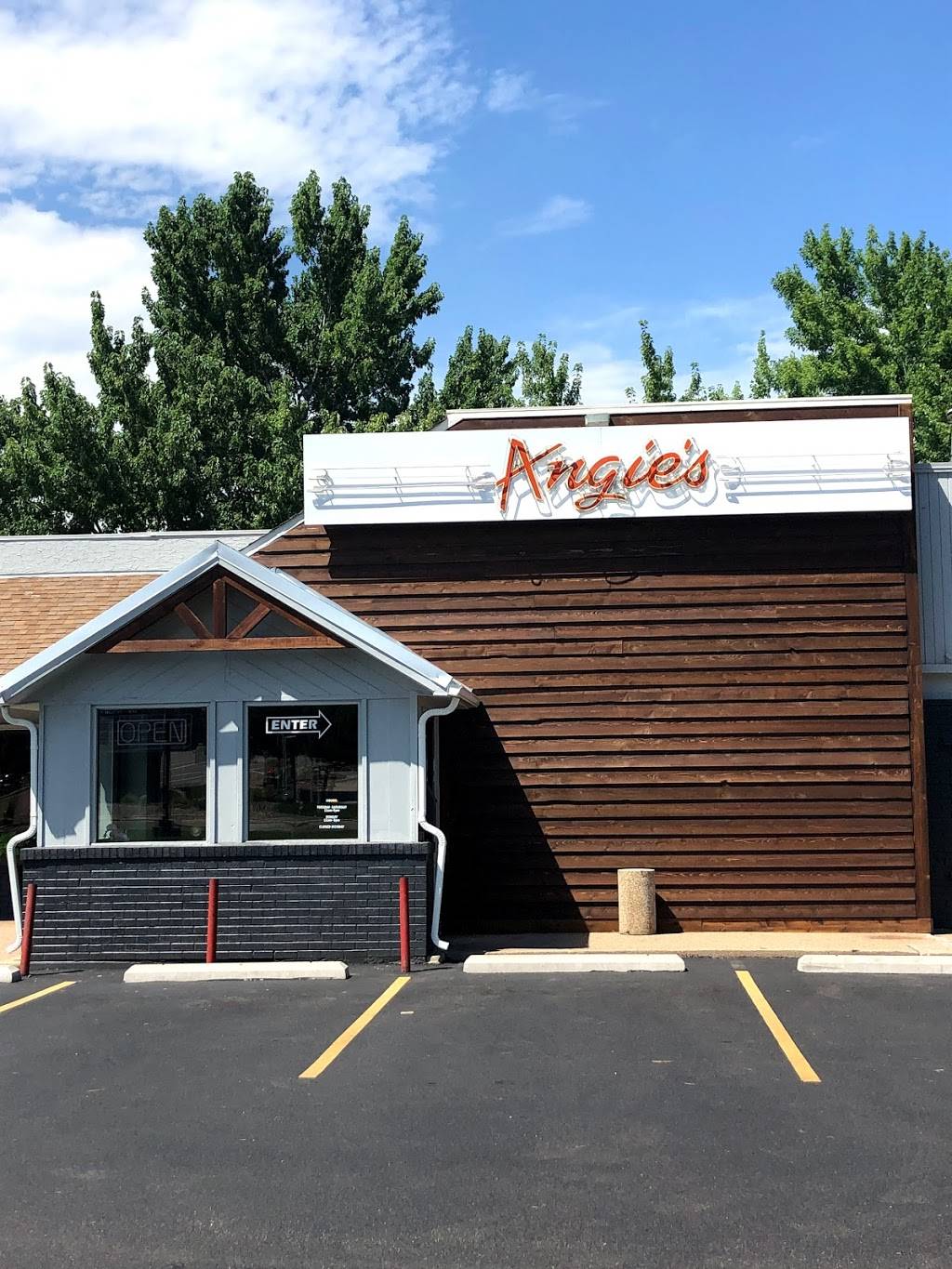 Angies Restaurant Littleton | restaurant | 6797 W Ottawa Ave, Littleton, CO 80128, USA | 3039790645 OR +1 303-979-0645
