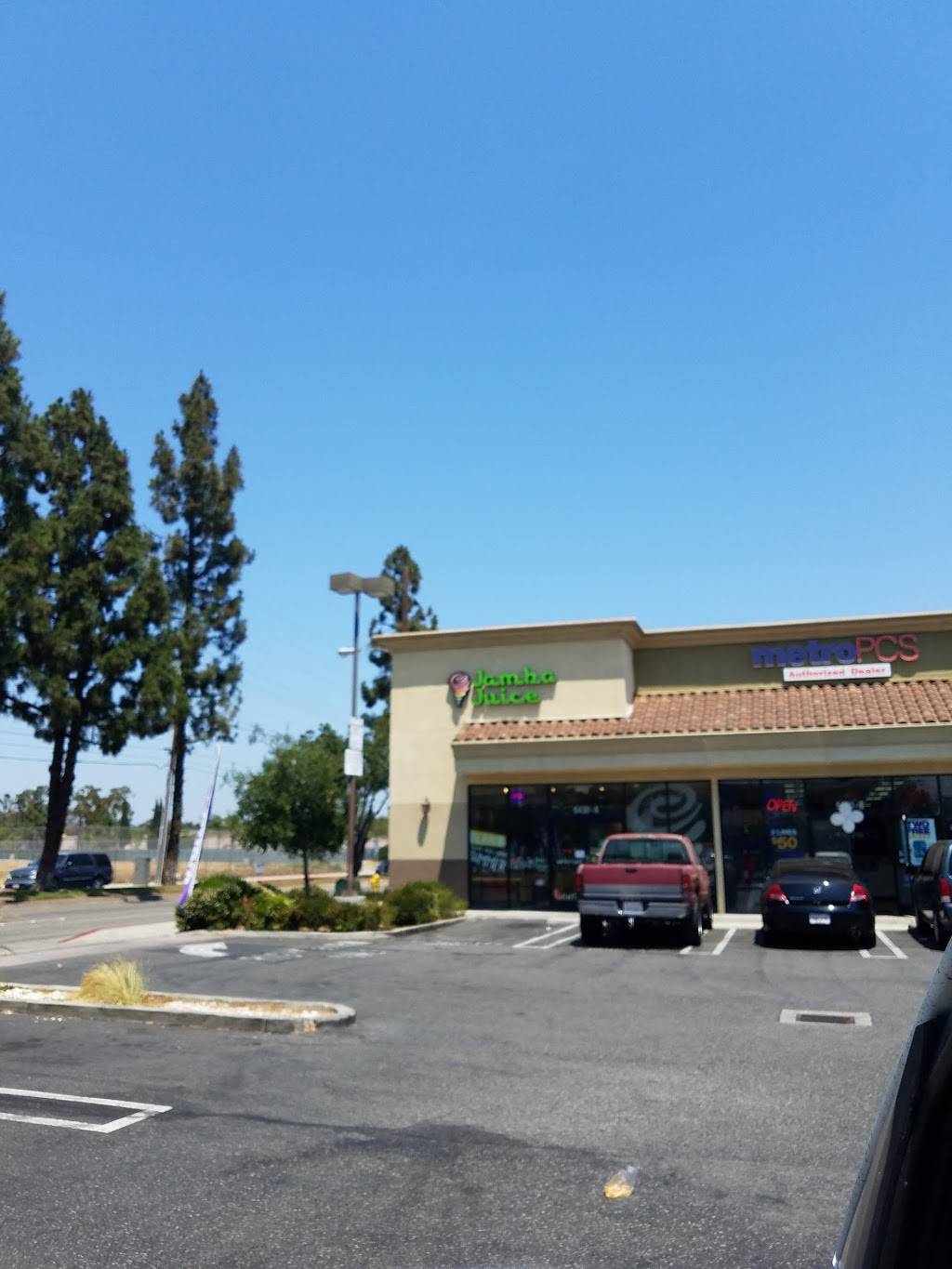 Jamba Juice Gage & Garfield | restaurant | 6430-A Gage Ave, Bell Gardens, CA 90201, USA | 5629279400 OR +1 562-927-9400