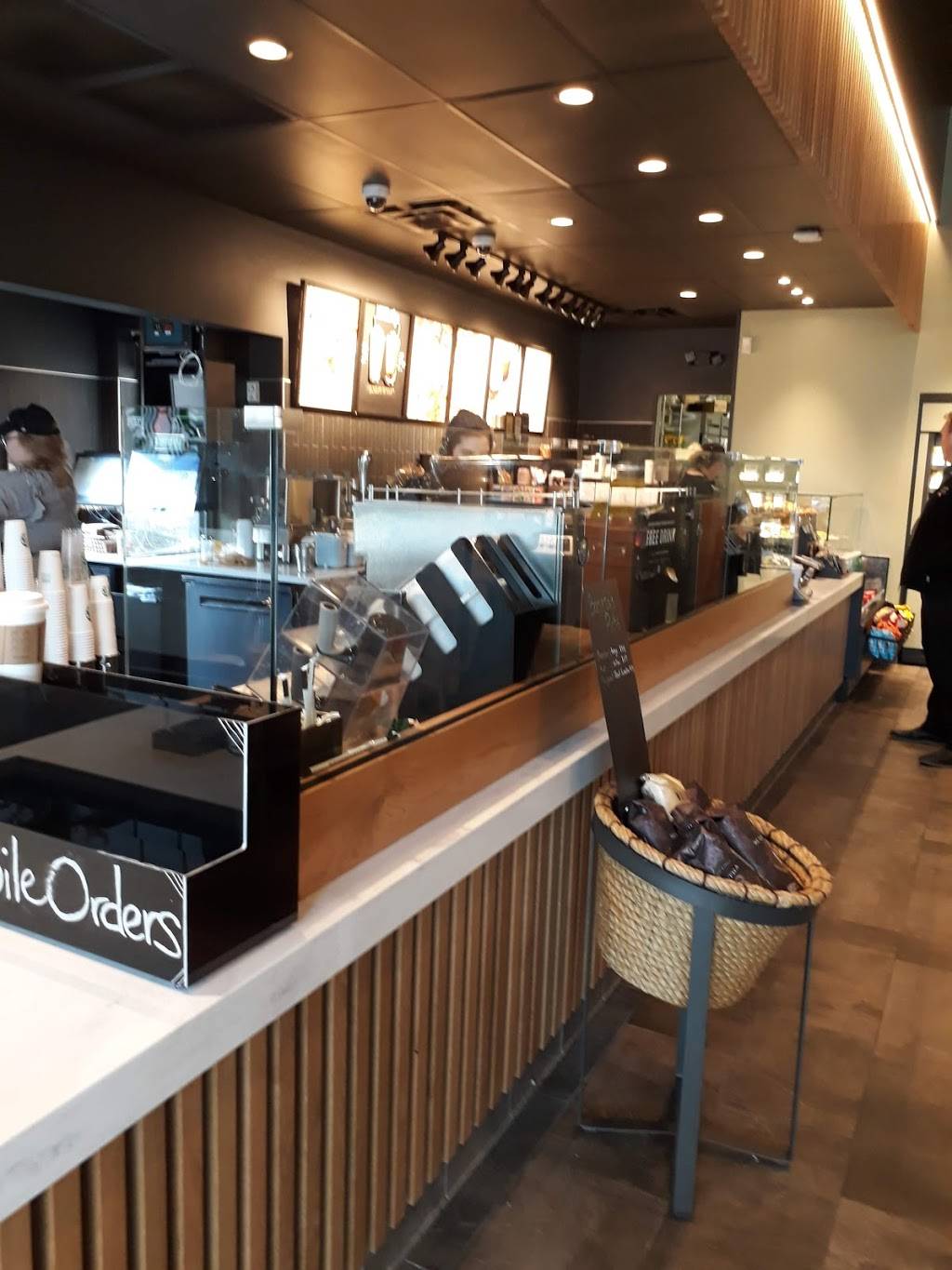 Starbucks | cafe | 6677 Dixie Hwy, Village of Clarkston, MI 48346, USA | 2486256292 OR +1 248-625-6292