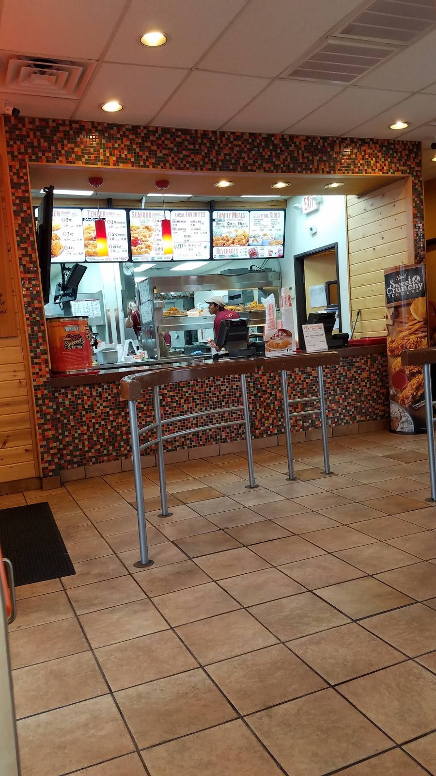 Popeyes Louisiana Kitchen | restaurant | 1747 S Cherry Ln, White Settlement, TX 76108, USA | 8172464516 OR +1 817-246-4516