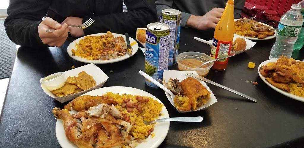 Cuchifrito | restaurant | 4 E Main St, Middletown, NY 10940, USA | 8453445141 OR +1 845-344-5141