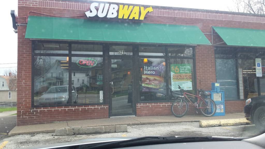 Subway | restaurant | 521 Lake Ave, Elyria, OH 44035, USA | 4403283066 OR +1 440-328-3066