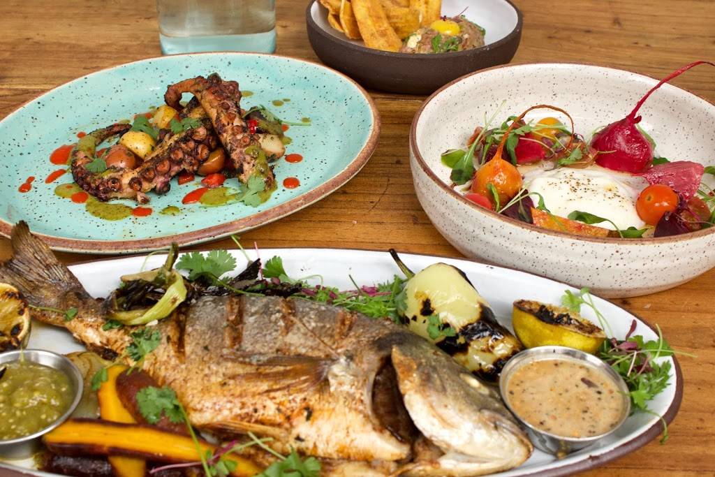 Carte Blanche Bistro & Bar | restaurant | 339 N Cleveland St, Oceanside, CA 92054, USA | 7602315370 OR +1 760-231-5370