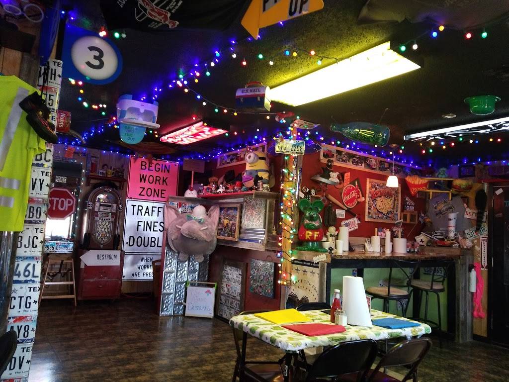 Wreckers Burgers | restaurant | 5831 Fall Creek Hwy, Granbury, TX 76049, USA | 8179954509 OR +1 817-995-4509