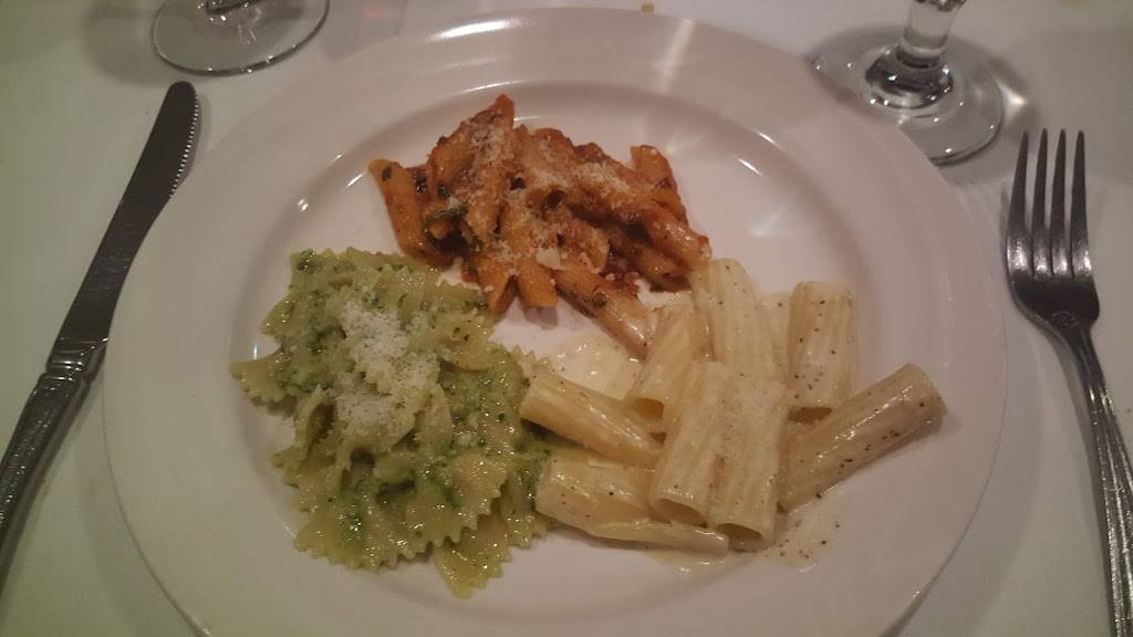 Giorgios | restaurant | 777 Deep Valley Dr, Rolling Hills Estates, CA 90274, USA | 3105412600 OR +1 310-541-2600