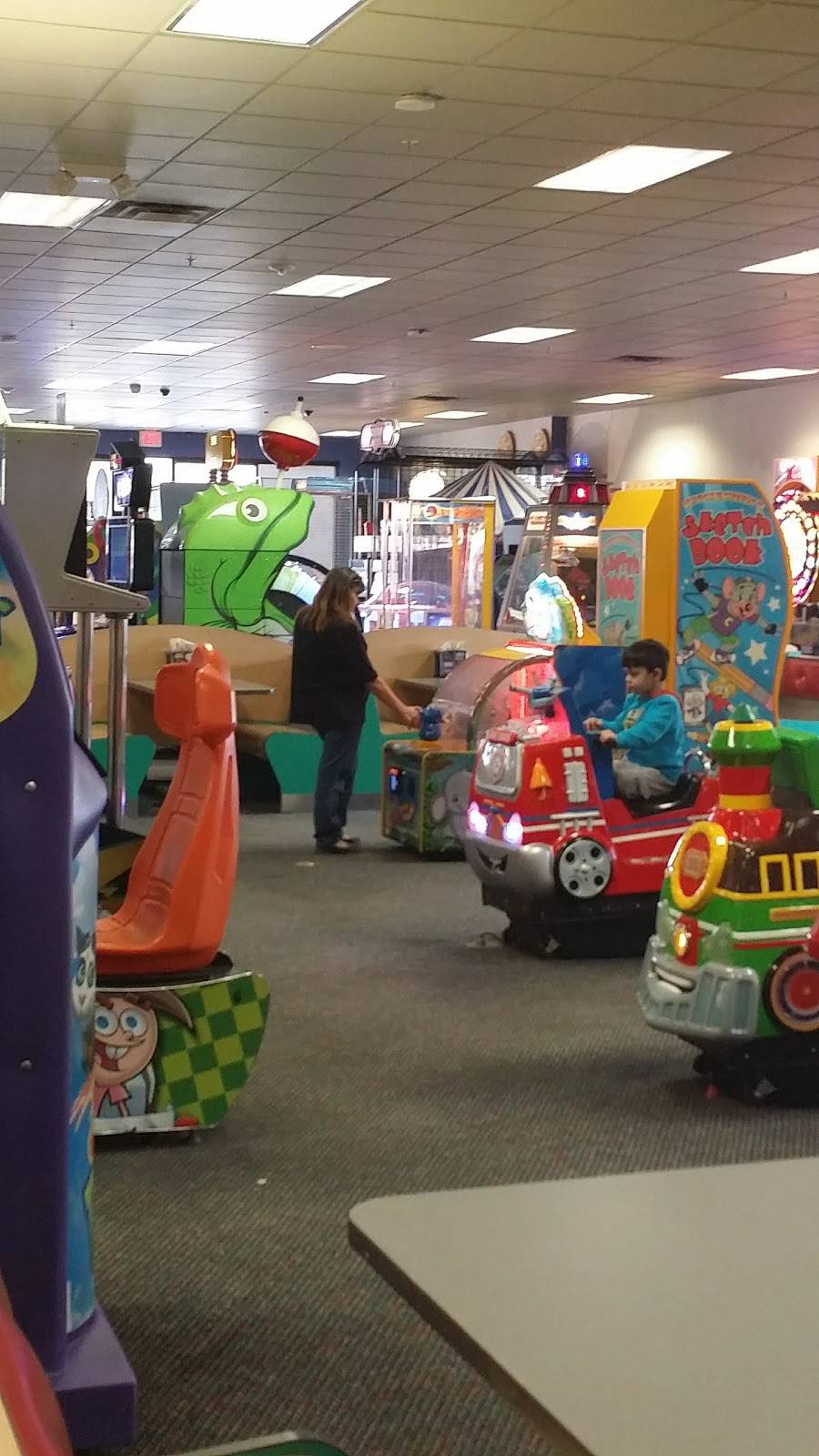 Chuck E. Cheeses | restaurant | 9931 E US Hwy 36, Avon, IN 46123, USA | 3172717611 OR +1 317-271-7611