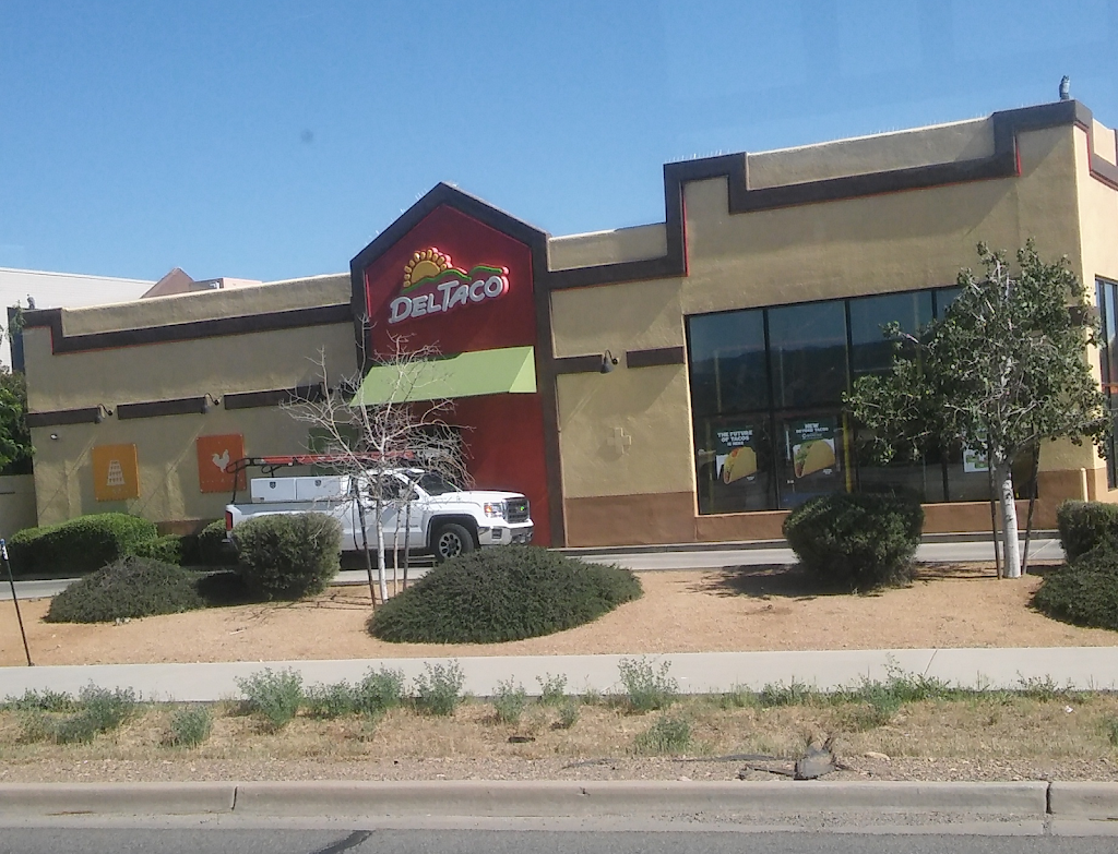 Del Taco | meal takeaway | 7091 E Pav Way, Prescott Valley, AZ 86314, USA | 9287593480 OR +1 928-759-3480