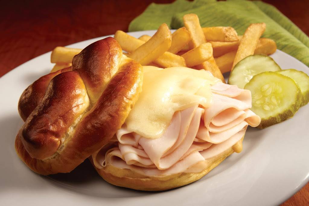 Bennigan’s Steubenville | restaurant | 185 Franciscan Square, Steubenville, OH 43952, USA | 7407928080 OR +1 740-792-8080