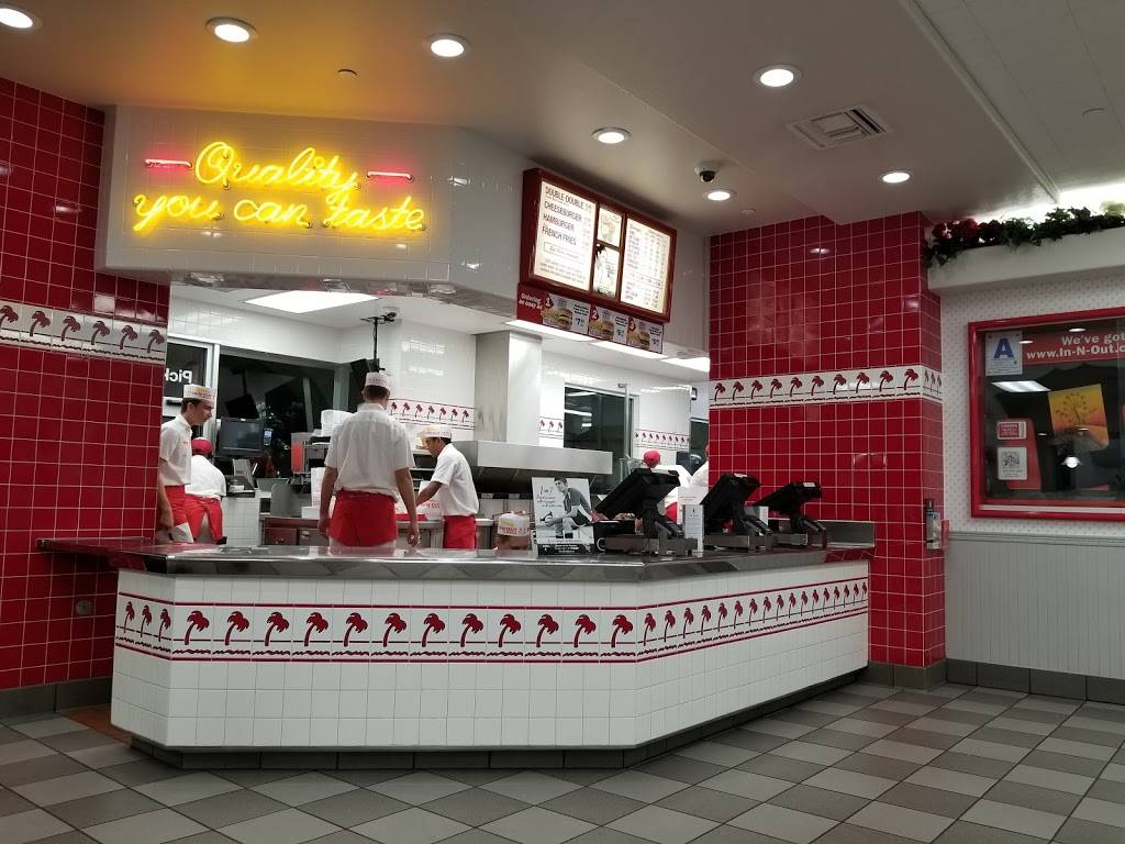 In-N-Out Burger | restaurant | 936 N Coast Hwy, Oceanside, CA 92054, USA | 8007861000 OR +1 800-786-1000