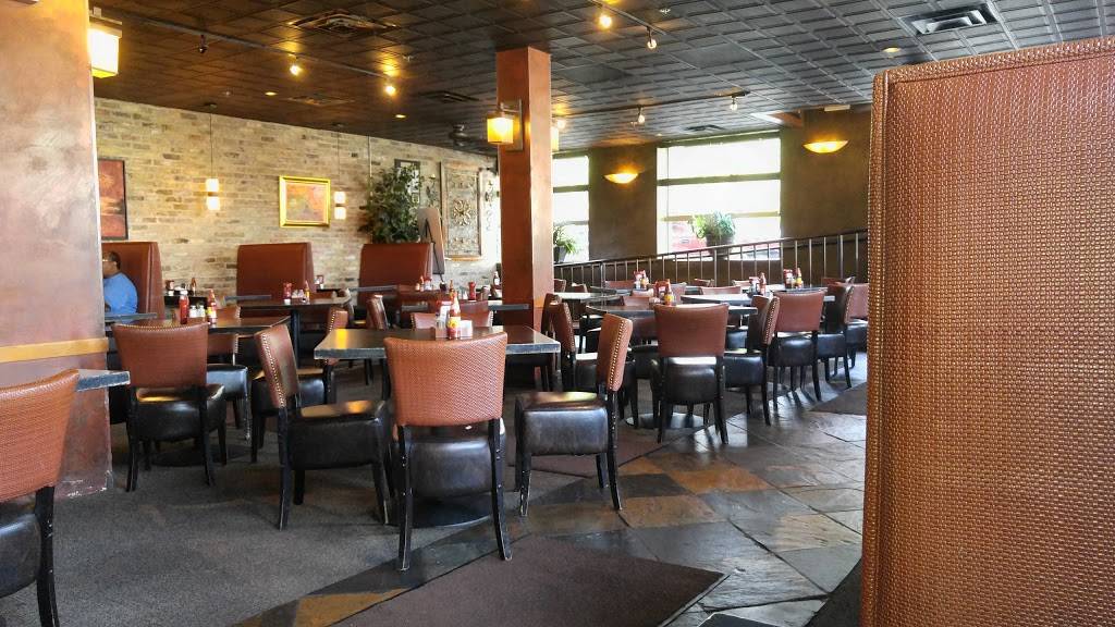 Chicagos Home of Chicken & Waffles | restaurant | 3947 S King Dr, Chicago, IL 60653, USA | 7735363300 OR +1 773-536-3300