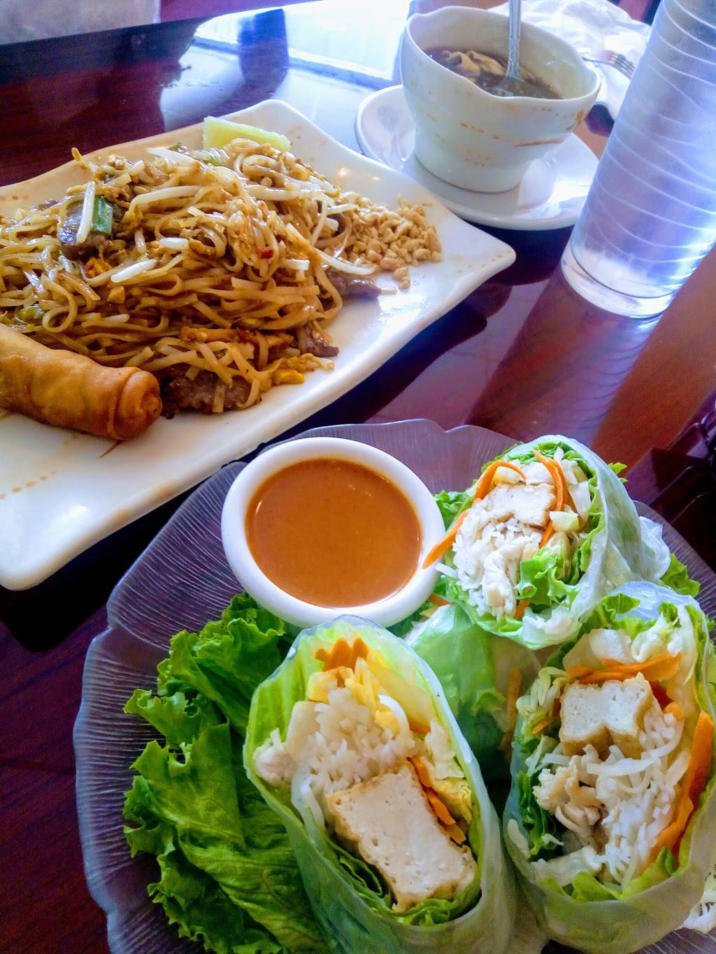 Thai Hut Bistro | restaurant | 3111 TPC Pkwy #120, San Antonio, TX 78259, USA | 2103142177 OR +1 210-314-2177