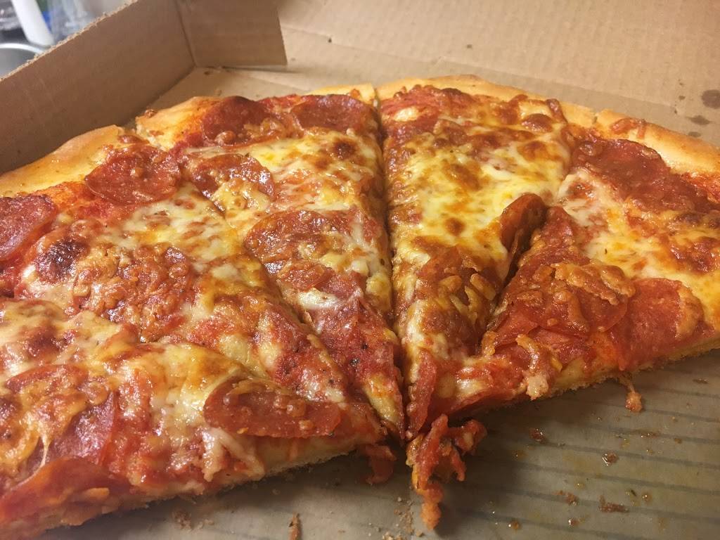 Midway Pizza | restaurant | 33 Fort Hill Rd, Groton, CT 06340, USA | 8604457314 OR +1 860-445-7314