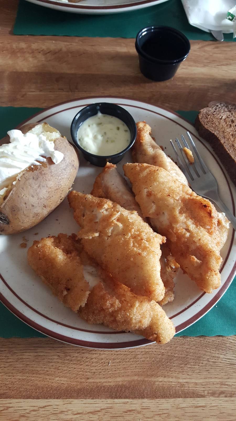 Heiting Place Supper Club | restaurant | 1101 W North Ave, Little Chute, WI 54140, USA | 9207886697 OR +1 920-788-6697