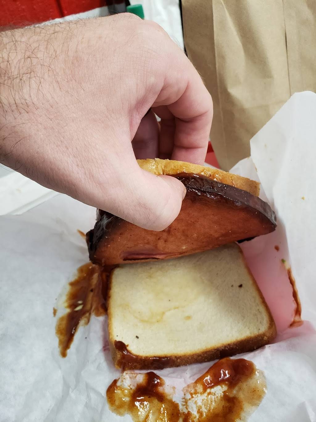 A&R Bar-B-Que | restaurant | 1802 Elvis Presley Blvd, Memphis, TN 38106, USA | 9017747444 OR +1 901-774-7444