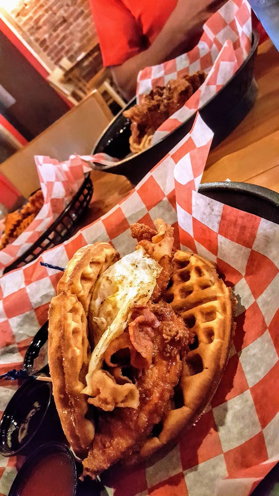 Coxs Hot Chicken | meal takeaway | 134 Spring St, Jeffersonville, IN 47130, USA | 8125903281 OR +1 812-590-3281