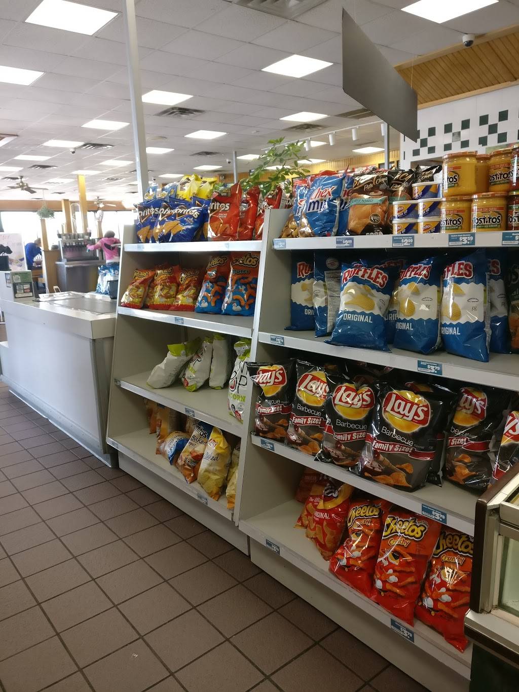 Braums Ice Cream & Burger Restaurant | restaurant | 400 E Robinson St, Norman, OK 73071, USA | 4053213431 OR +1 405-321-3431