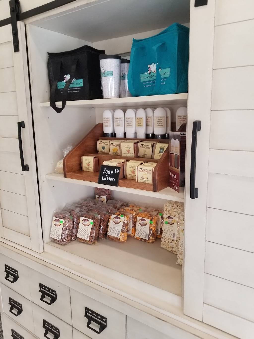 Vanderwende Ice Cream | restaurant | 8374 Hickman Rd, Greenwood, DE 19950, USA | 3023495160 OR +1 302-349-5160