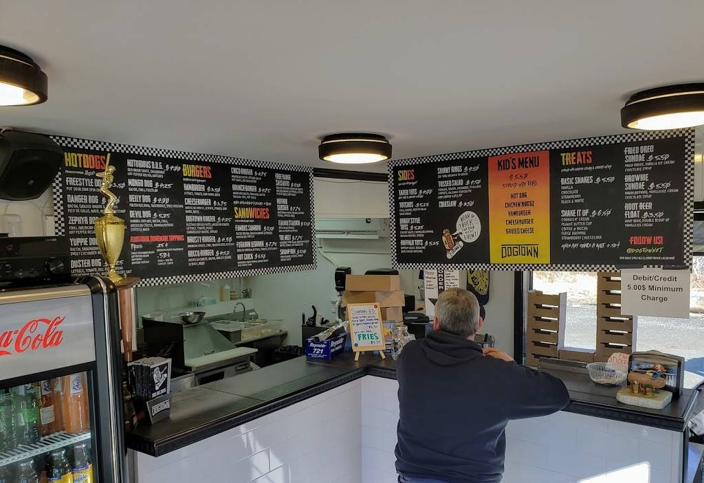 Dogtown | restaurant | 664 New Haven Ave, Milford, CT 06460, USA | 2037672895 OR +1 203-767-2895